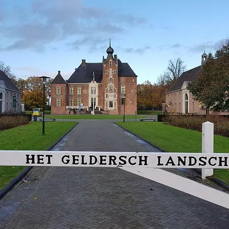 Dennenhuis Сasa de vacaciones Vaassen